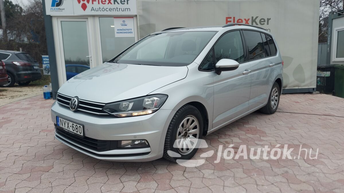 VOLKSWAGEN Touran