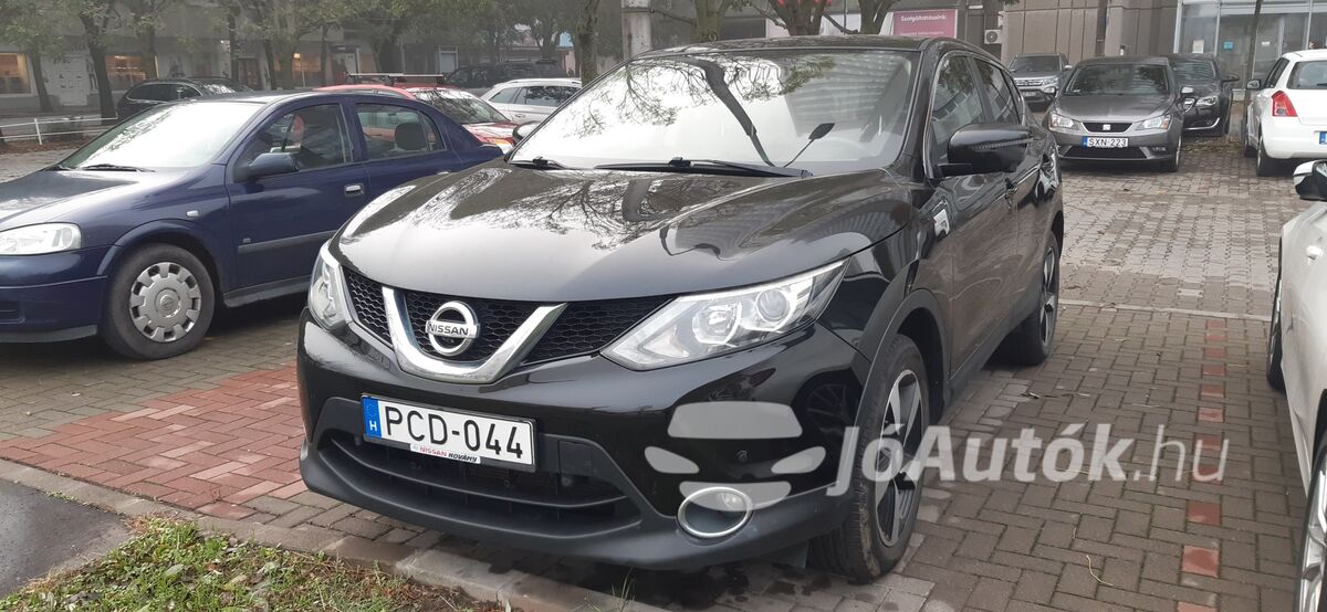 NISSAN Qashqai