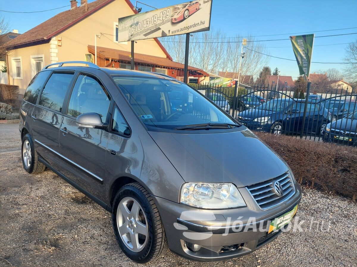 VOLKSWAGEN Sharan