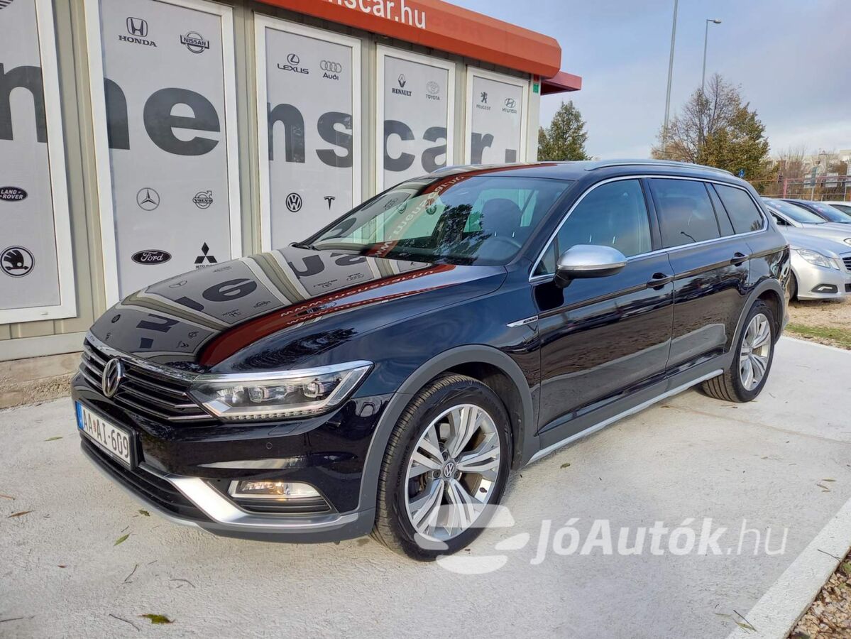 VOLKSWAGEN Passat Alltrack