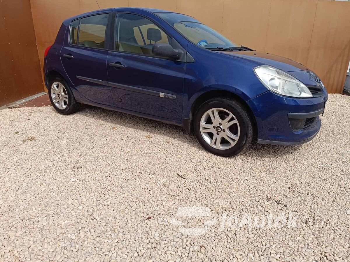 RENAULT Clio