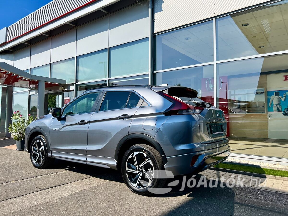 ECLIPSE CROSS-24-PHEV-INTENSE-NAVI-4WD-CVT-