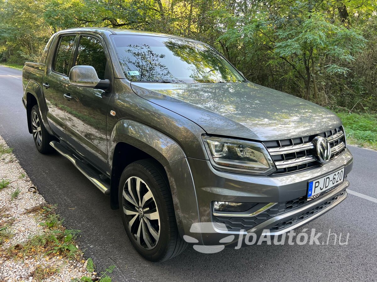 VOLKSWAGEN Amarok