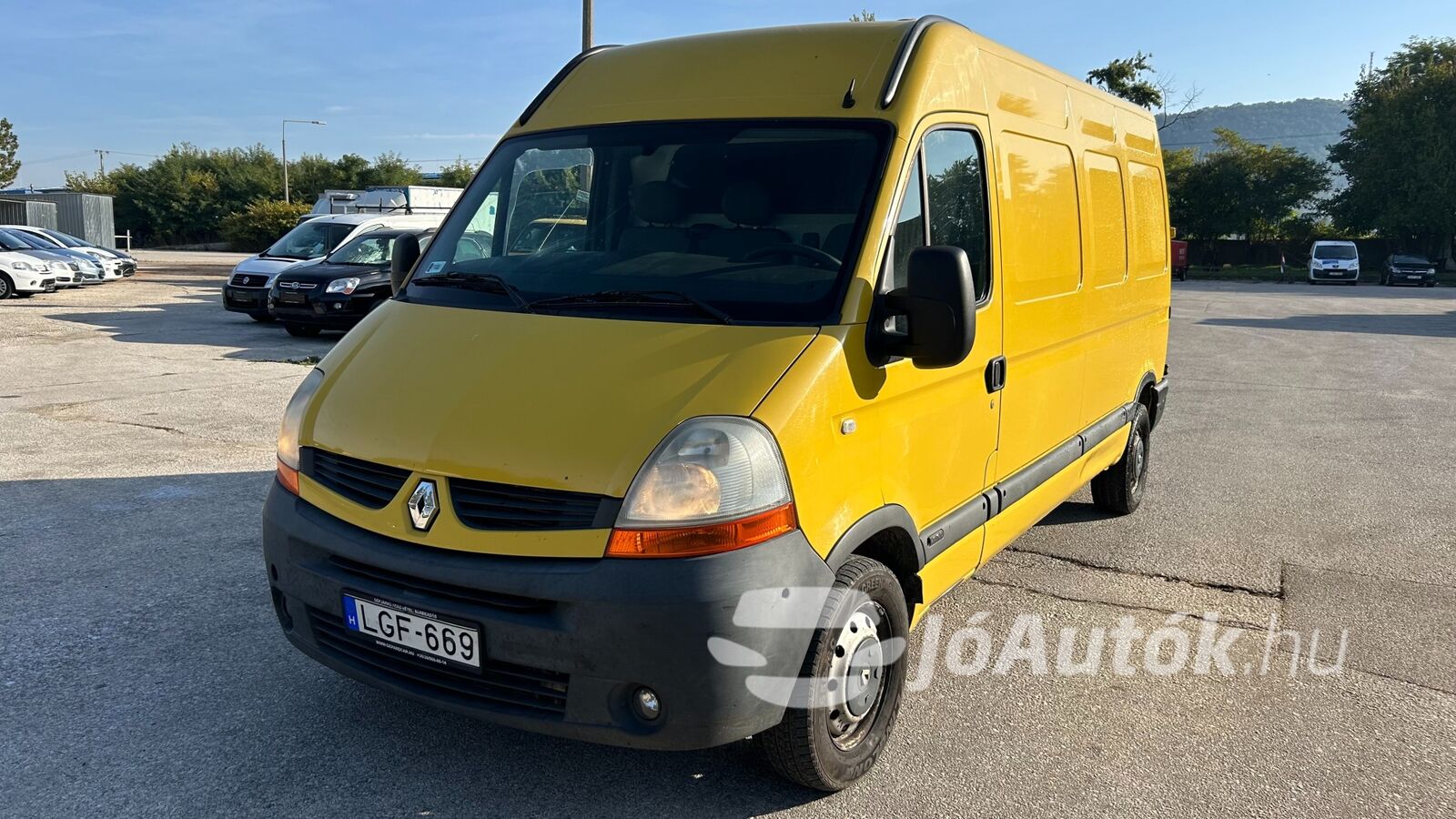 RENAULT Master